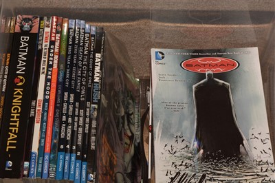 Lot 982 - Graphic Novels and Collected Comics Albums