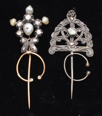 Lot 125 - Two Indian brooches
