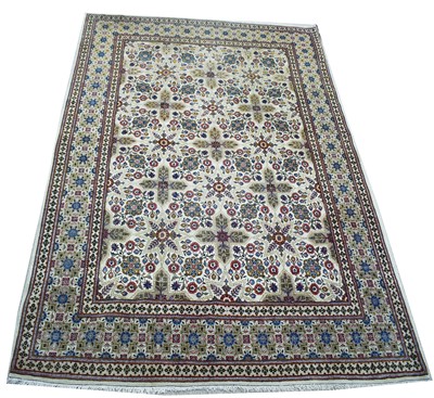 Lot 839 - Kashan carpet