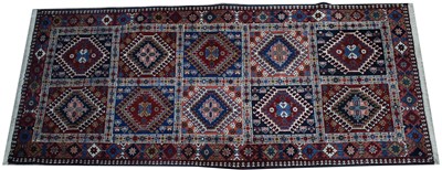 Lot 843 - Yalameh runner