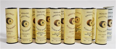 Lot 448 - Fifteen whisky miniatures