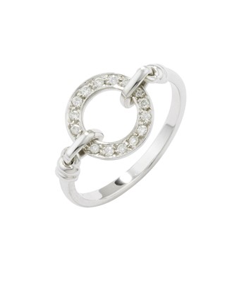 Lot 214 - Diamond ring