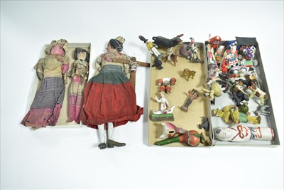 Lot 325 - Mexican and Chinese figures