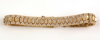 Lot 83 - Diamond bracelet