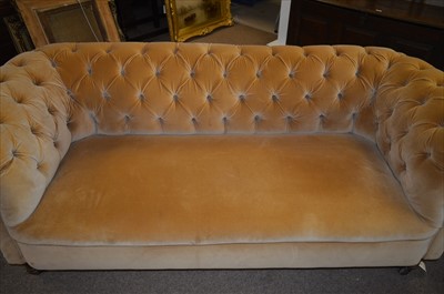 Lot 798 - Settee