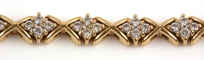 Lot 220 - Diamond bracelet
