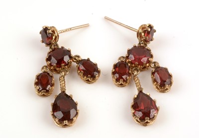 Lot 123 - Garnet chandelier drop earrings