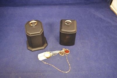 Lot 155 - Three rings and two pendants
