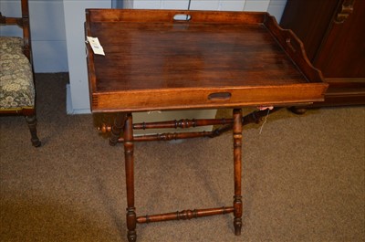 Lot 500 - Butler's tray