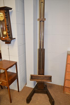 Lot 403 - Easel