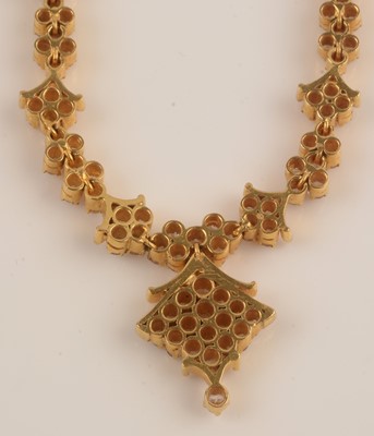 Lot 147 - Diamond necklace