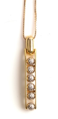 Lot 154 - Yellow and white gold necklace