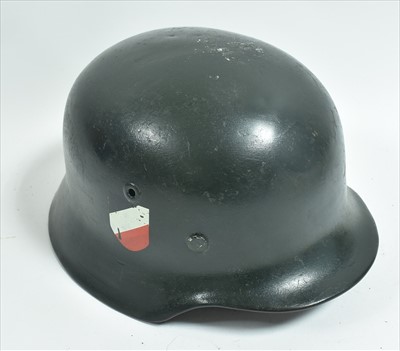 Lot 1174 - German M35 helmet