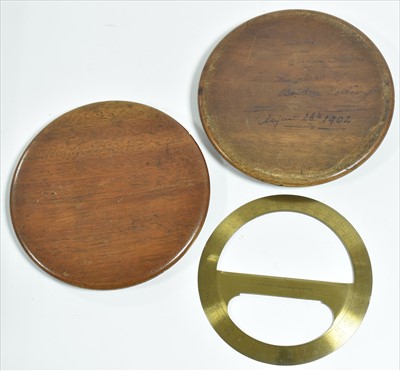 Lot 1122 - 360 degree protractor