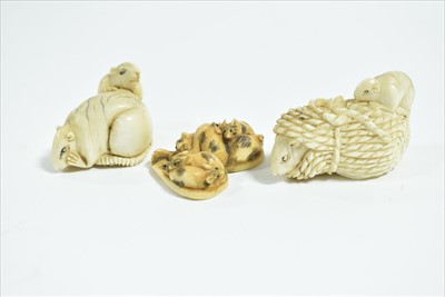 Lot 1132 - Netsuke