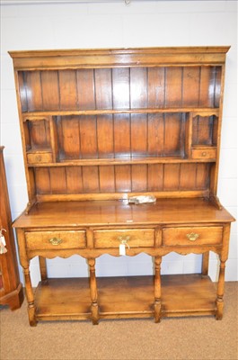Lot 418 - Sideboard