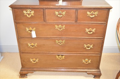 Lot 432 - Chest