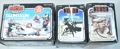 Lot 312 - Star Wars toys