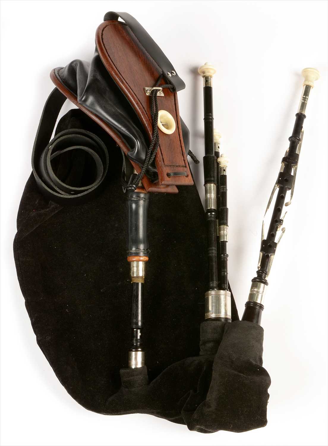 Lot 200 - Set of Northumbrian small pipes.