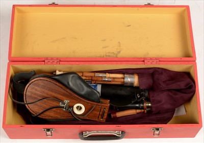 Lot 201 - Set of Northumbrian small pipes.