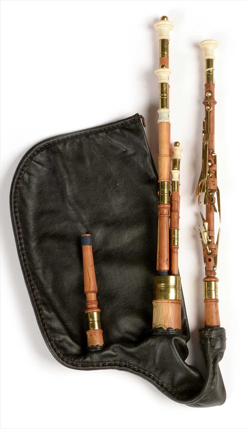 Lot 205 - Set of Northumbrian small pipes.