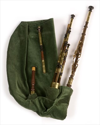 Lot 207 - Set of Northumbrian small pipes.