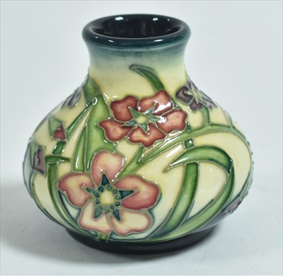 Lot 582 - Moorcroft toy vase