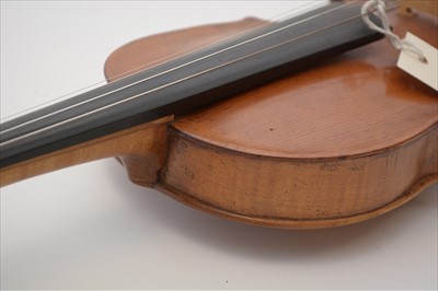 Lot 121 - Violin.