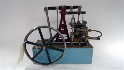 Lot 717 - Steam engine