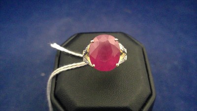 Lot 462 - Ruby and diamond ring