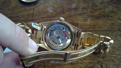 Lot 7 - Rolex Oyster 18ct
