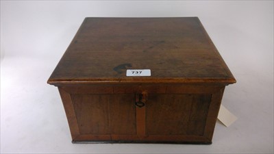 Lot 737 - Mahogany box