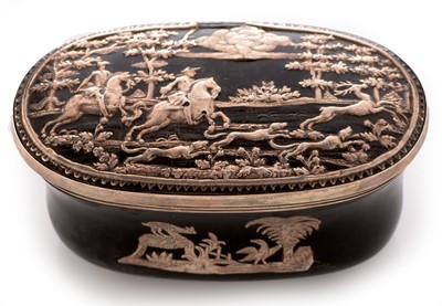Lot 354 - Snuff box