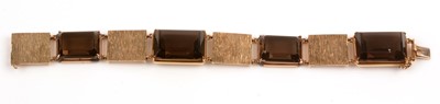 Lot 103 - Smoky quartz bracelet
