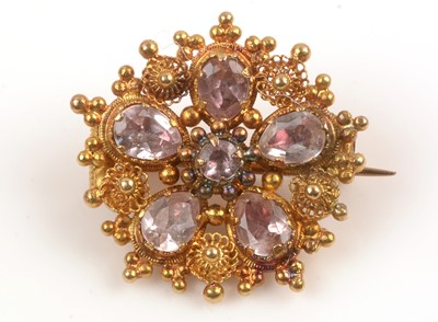 Lot 169 - Kunzite and yellow metal brooch