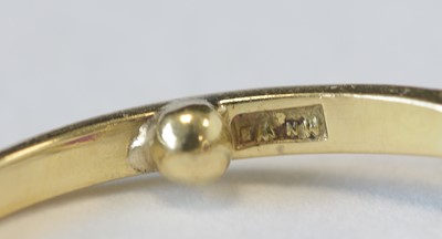 Lot 129 - Ruby and diamond ring