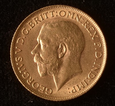 Lot 1077 - George V gold sovereign