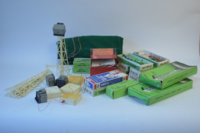 Lot 1113 - Vintage Subbuteo items.