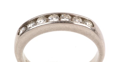 Lot 70 - Half hoop diamond ring