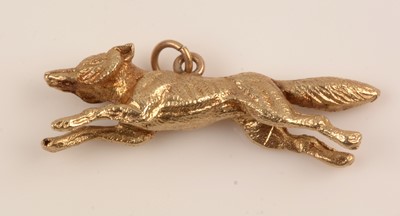 Lot 174 - Running fox pendant