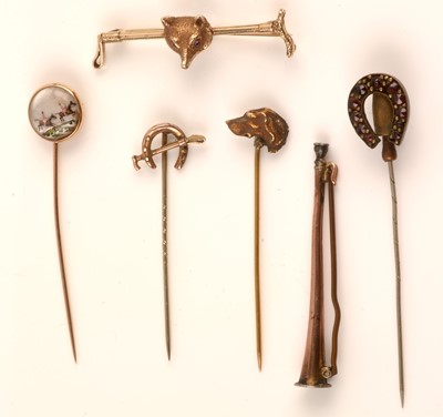 Lot 190 - Stick pins