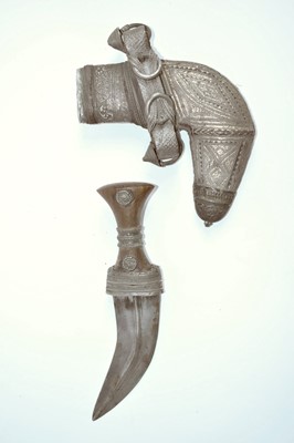 Lot 1089 - Omani jambiya