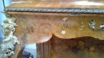 Lot 999 - An impressive late 19th Century burr walnut