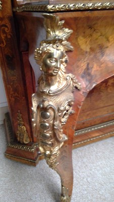 Lot 999 - An impressive late 19th Century burr walnut
