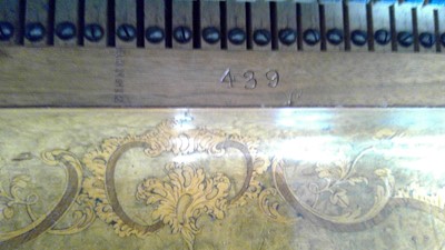 Lot 999 - An impressive late 19th Century burr walnut