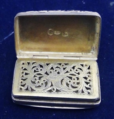 Lot 35 - Silver vinaigrette