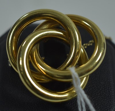 Lot 117 - Gold brooch