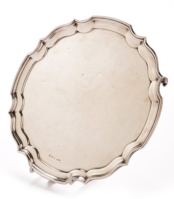 Lot 252 - Silver salver