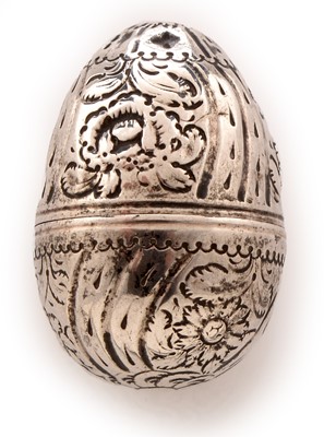 Lot 355 - Silver nutmeg grater
