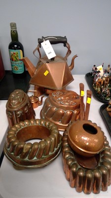 Lot 305 - Copper ware